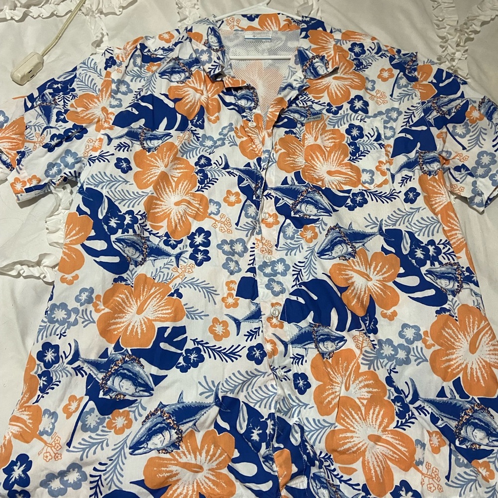 Columbia fishing shirt